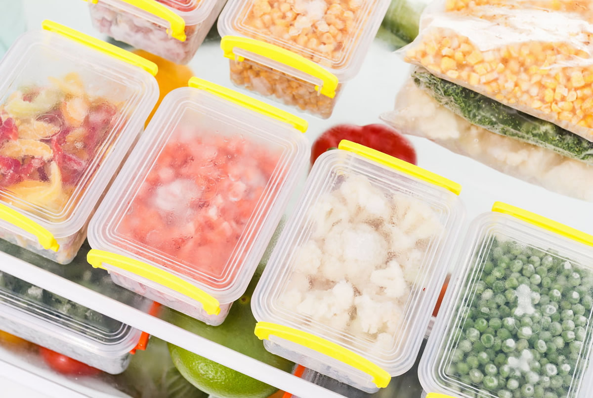 metodos de conservación de alimentos - tuppers en refrigerador