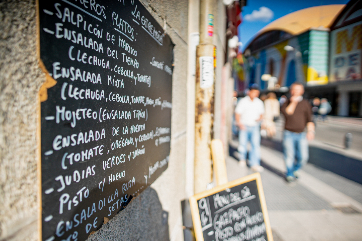 ¿es obligatorio ofrecer el menú del día en los restaurantes?